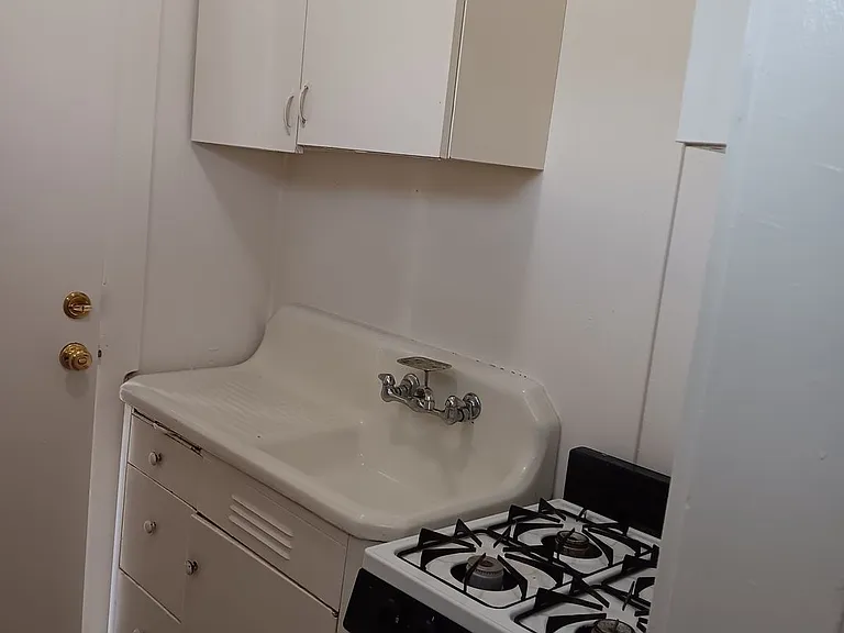 129 Orange Ave — Photo 10