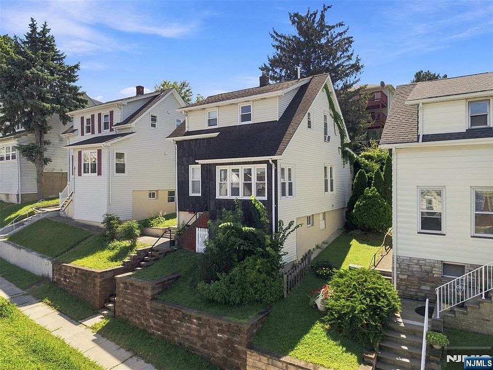 1st image of 36 Sampson St