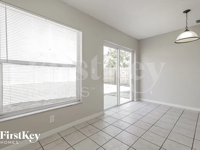 609 Greys Ferry Rd — Photo 4
