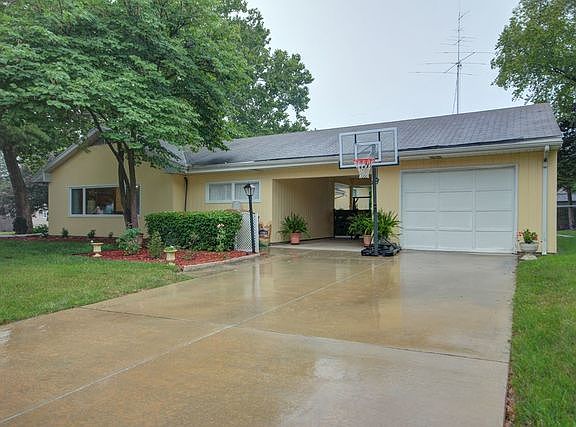 5th image of 1404 W William St