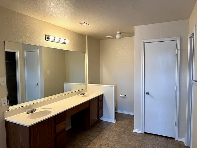 4323 Palm Point — Photo 9