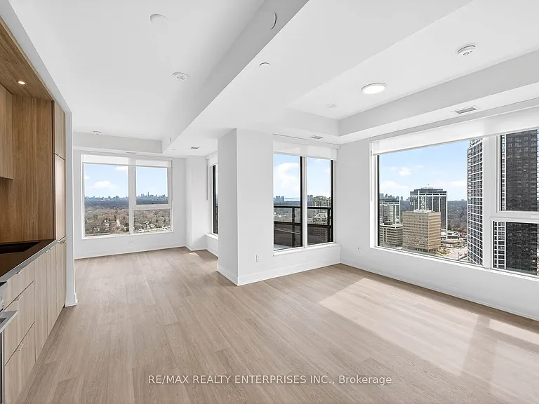 60 Central Park Dr #2404 — Photo 5