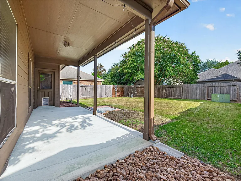 2110 Castle Gardens Ln — Photo 44