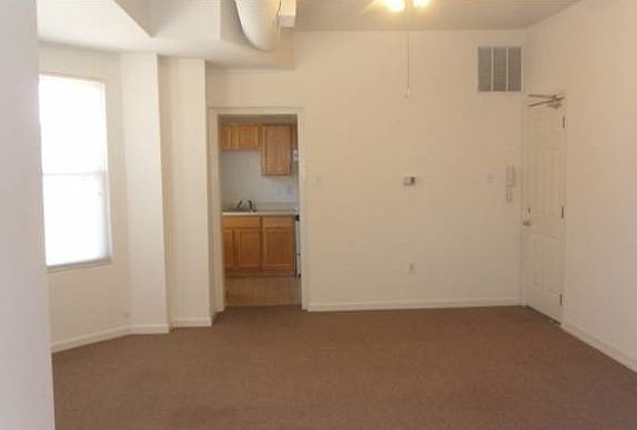 3rd image of 2621 E Thompson St #2