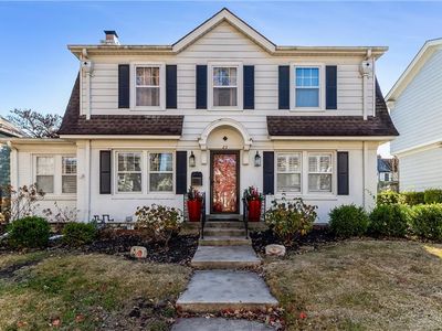 23 E 69th St, Kansas City, MO, 64113