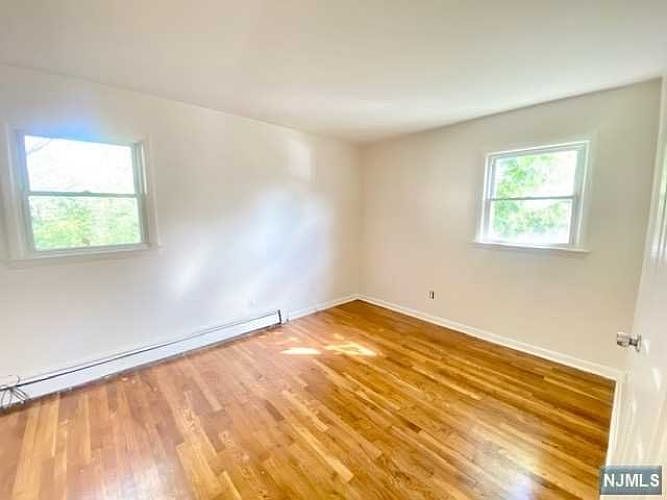 425 Kipp Ave, Hasbrouck Heights, NJ 07604 Zillow