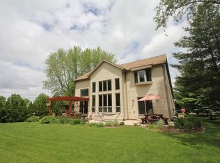 238 Lisa Ln, Somonauk, IL 60552