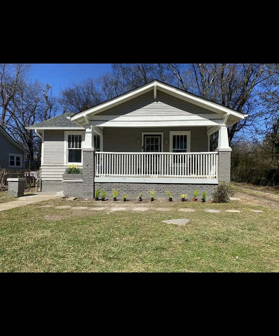 2 bed, 1000 sqft, $1,250 — Photo 1