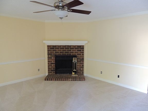 3rd image of 116 Kingsbridge Ln