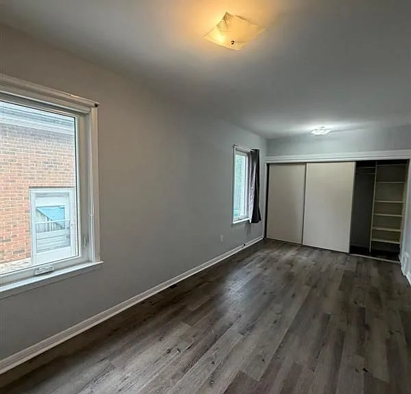 47 Eastman Ave — Photo 6