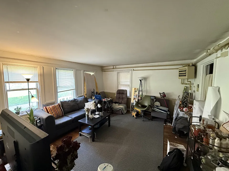 113 Osmun Pl #1