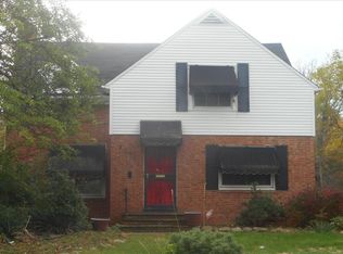 2056 Taylor Rd, East Cleveland, OH 44112