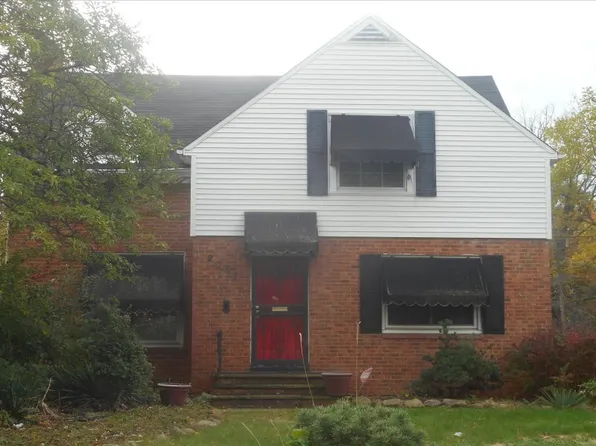 2056 Taylor Rd, East Cleveland, OH 44112
