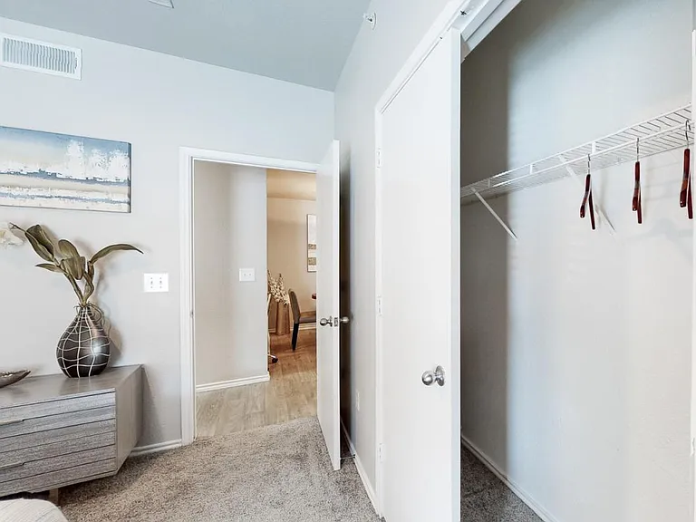 Brynwood Apartments — Photo 11