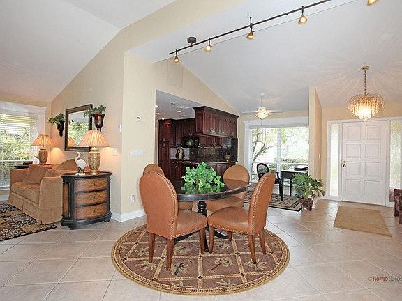 4th image of 11356 12 Oaks Way