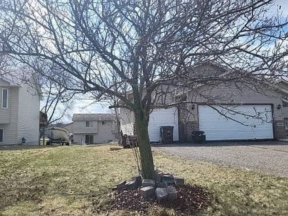 3rd image of 608 Vendell St