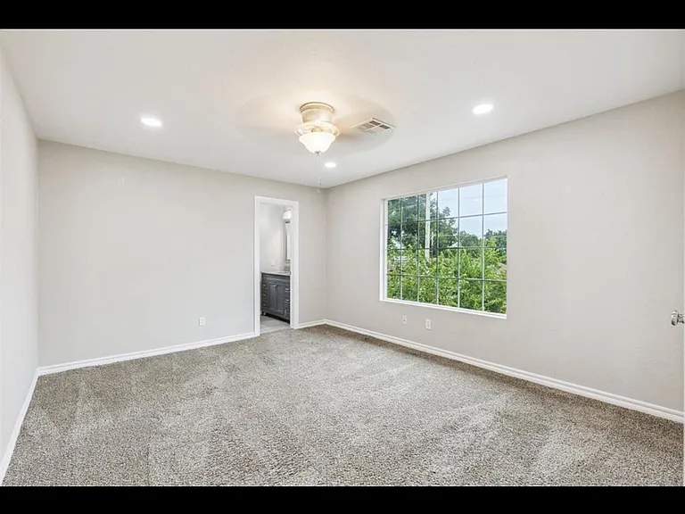 8500 Candlewood Dr — Photo 10