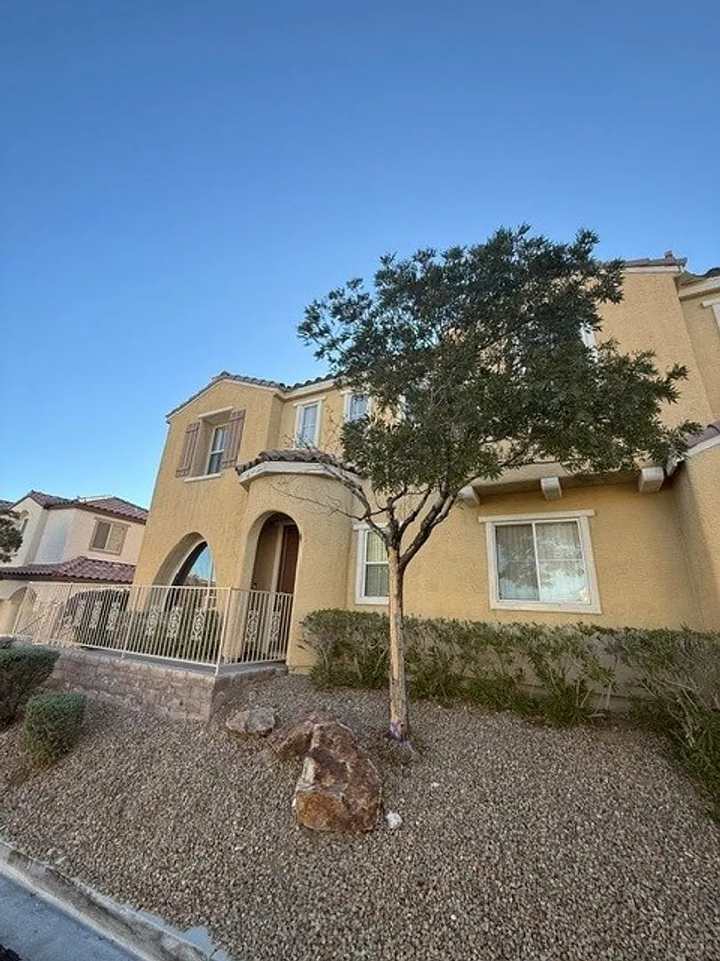 Beautiful Home in Paseos Village in Summerlin West — Photo 1