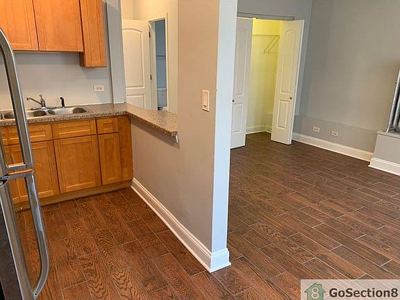 4th image of 6916 S Clyde Ave APT 412