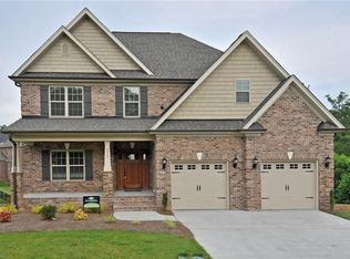 5037 Woodmont Ridge Ct, Clemmons, NC 27012