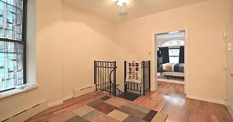 Rented by REAL New York | media 22