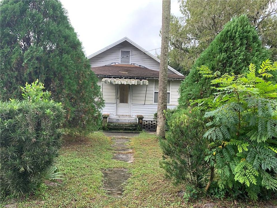 1st image of 214 W Chelsea St