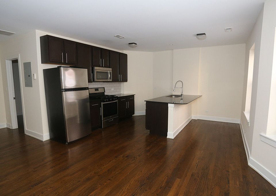 1st image of 5062 N Winchester Ave