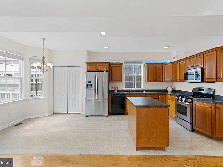 13100 Bustleton Ave — Photo 11