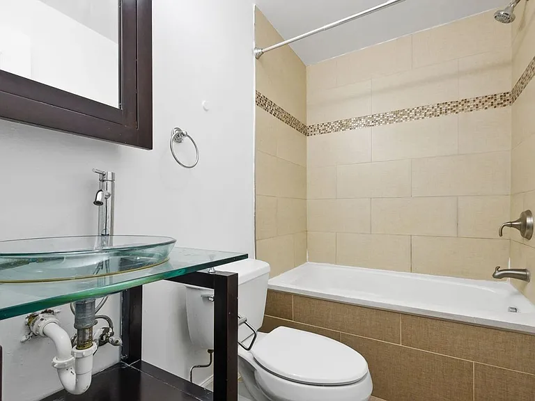 6235-45 S. Martin Luther King Dr. — Photo 15