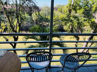 3190 Holiday Springs Blvd #4-311, Margate, FL 33063