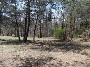 621 Mills Ln, New Albany, IN 47150