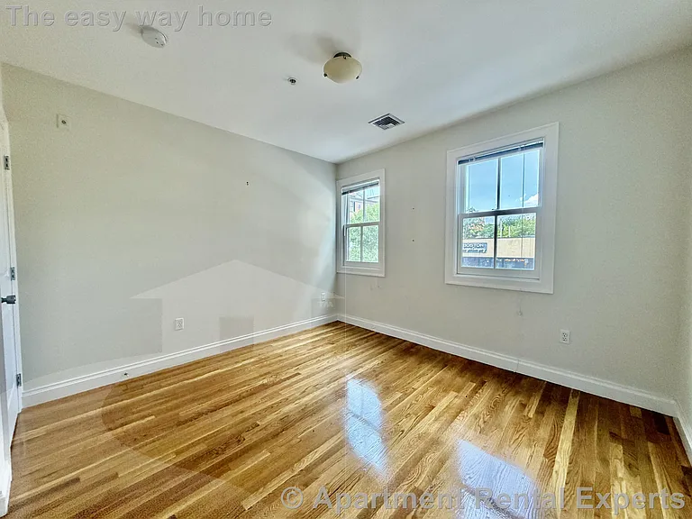 1130 Massachusetts Ave #2 — Photo 8