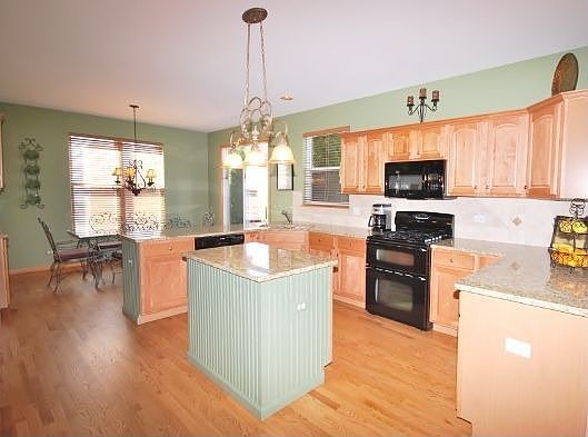 4th image of 169 Picasso Dr