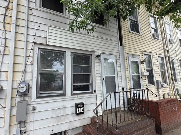 714 Roebling Ave, Trenton, NJ 08611