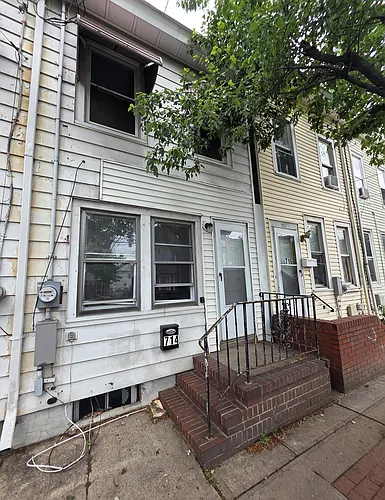 714 Roebling Ave Photo 1