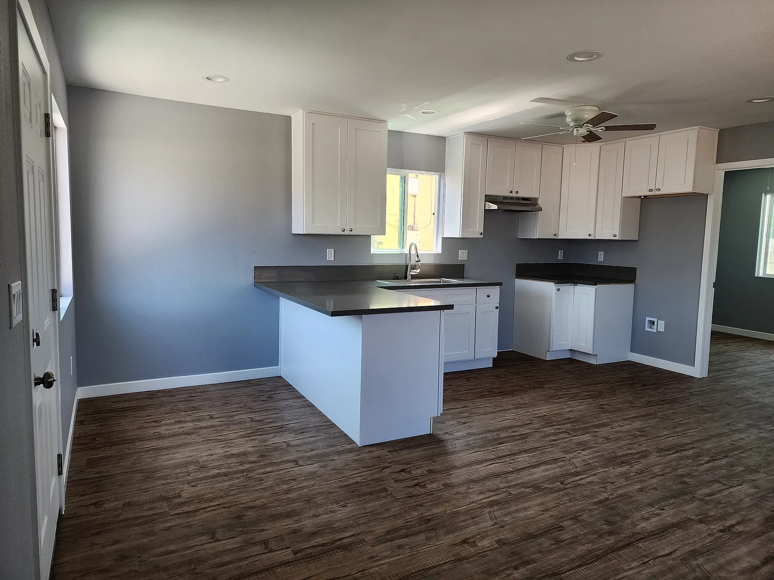 1 bed, 500 sqft, $2,000 — Photo 3