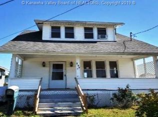 810 Race St, Parkersburg, WV 26101