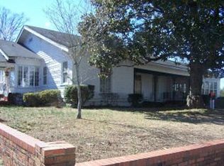 402 Leak St, Rockingham, NC 28379