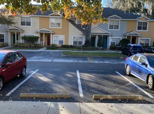 3445 High Hampton Cir, Tampa, FL 33610