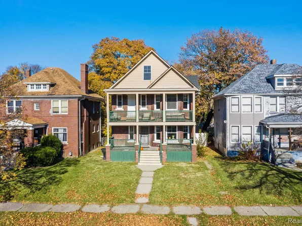 2212 Lothrop St, Detroit, MI 48206