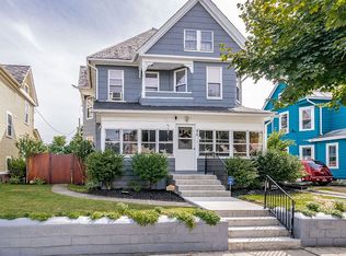 96 Beacon Ave, Holyoke, MA 01040