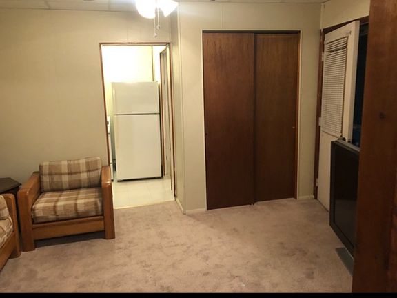 4th image of 522 Johnson Ave Rear 522