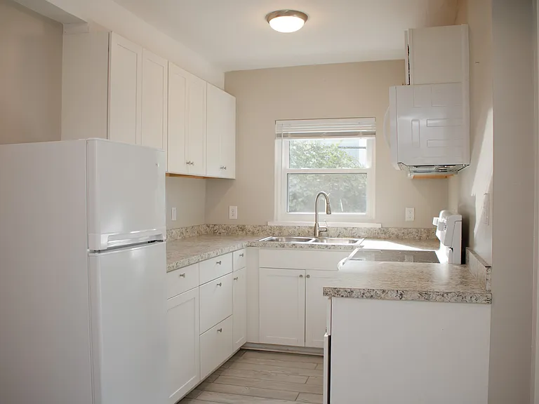 629 E Park Ave #2 — Photo 6