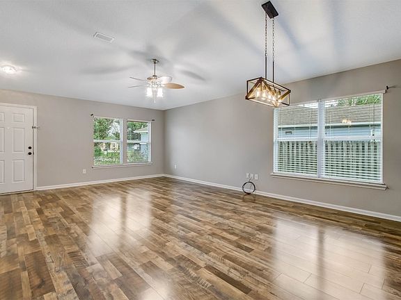 2nd image of 75365 Ravenwood Dr