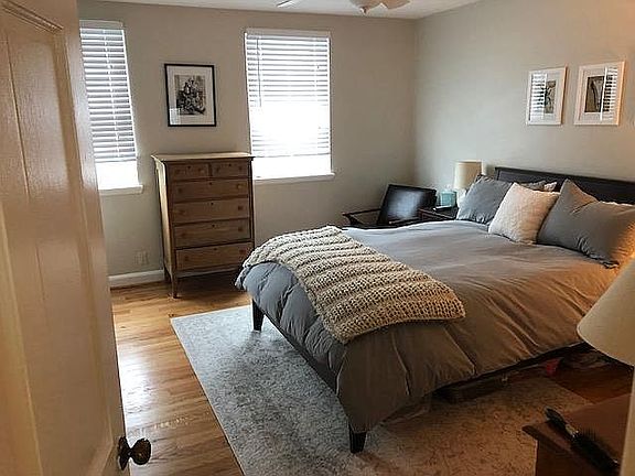 mastaer bedroom