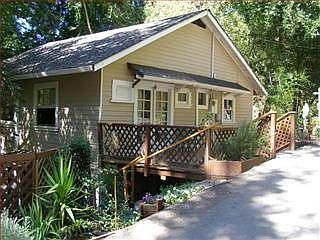 1st image of 21 Acacia Ave #B