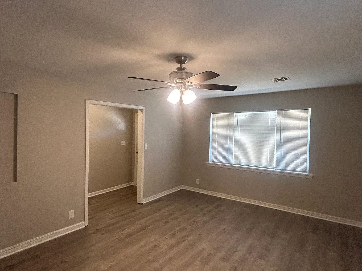 8232 East 38th St. Tulsa OK 74145 — Photo 4