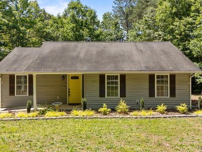 428 Long Branch Dr, La Crosse, VA, 23950