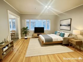 R0590 - The Shannon Apartments