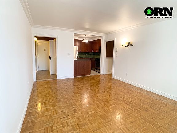 4th image of 66-59 71st St #2Z